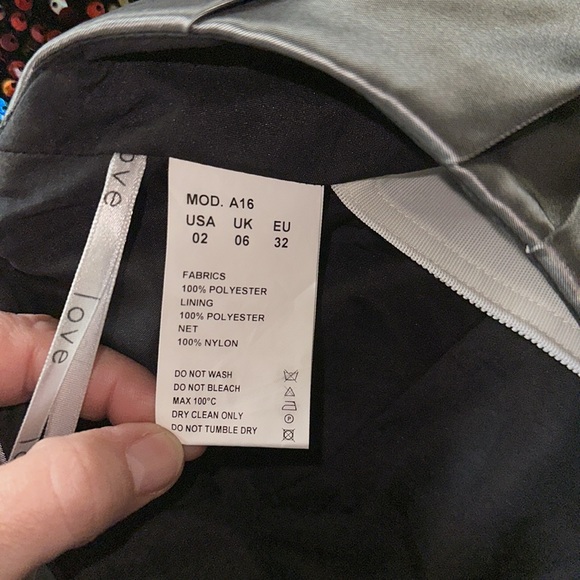 Love size 2 gray semi-formal strapless dress. Stunning! - Picture 5 of 8